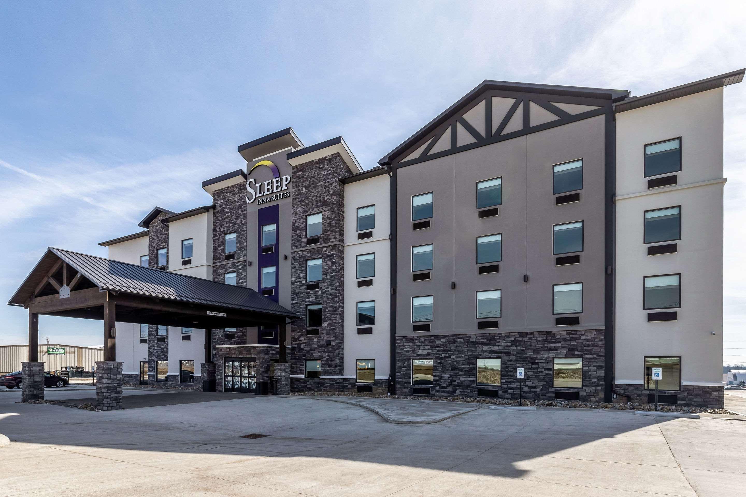 Sleep Inn & Suites Mt Hope Near Auction & Event Center Millersburg Esterno foto