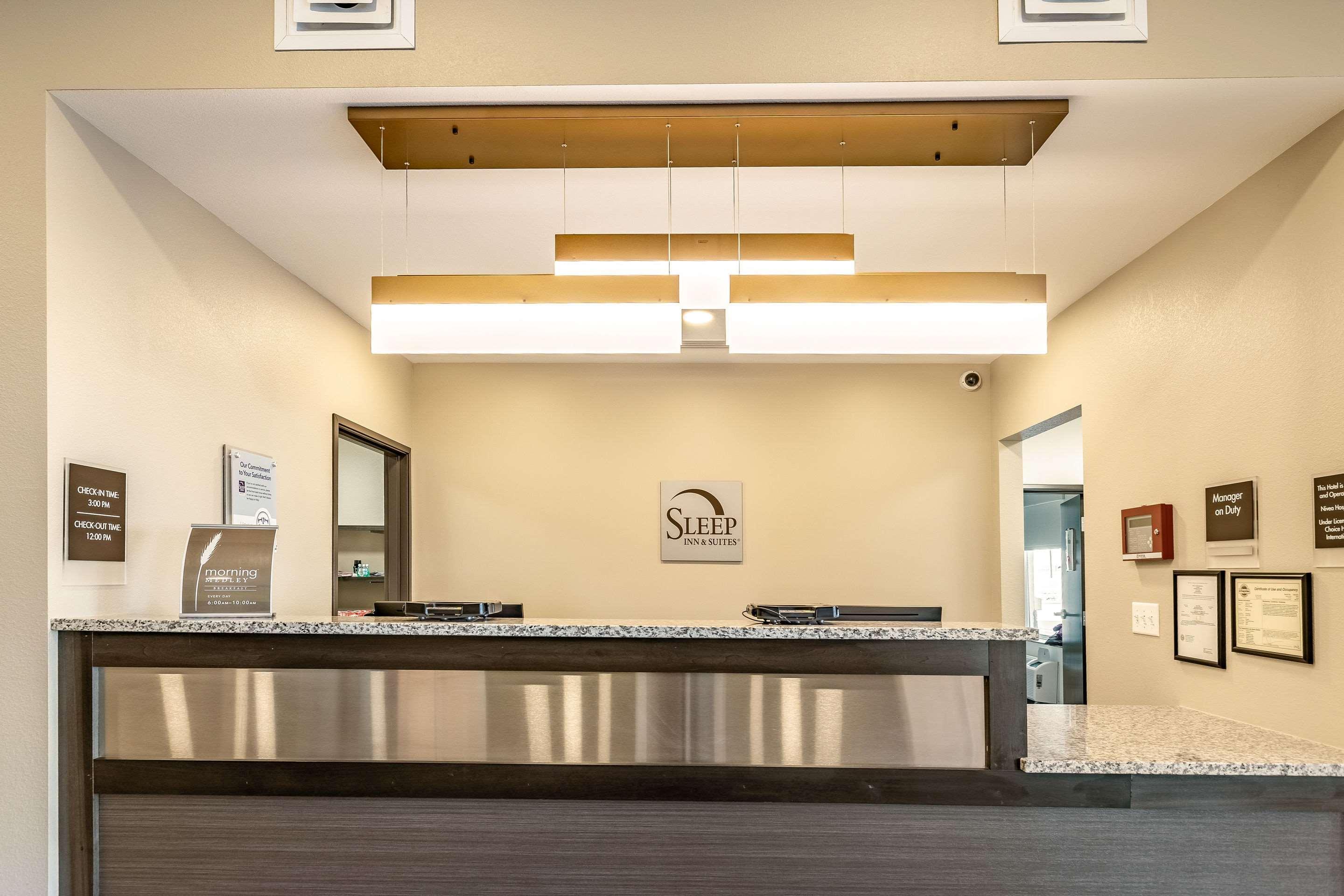 Sleep Inn & Suites Mt Hope Near Auction & Event Center Millersburg Esterno foto